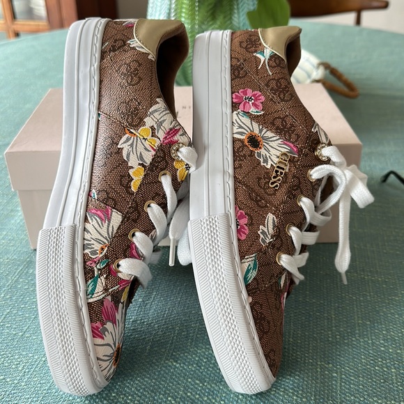 Guess sneakers 8,5 - Picture 8 of 11